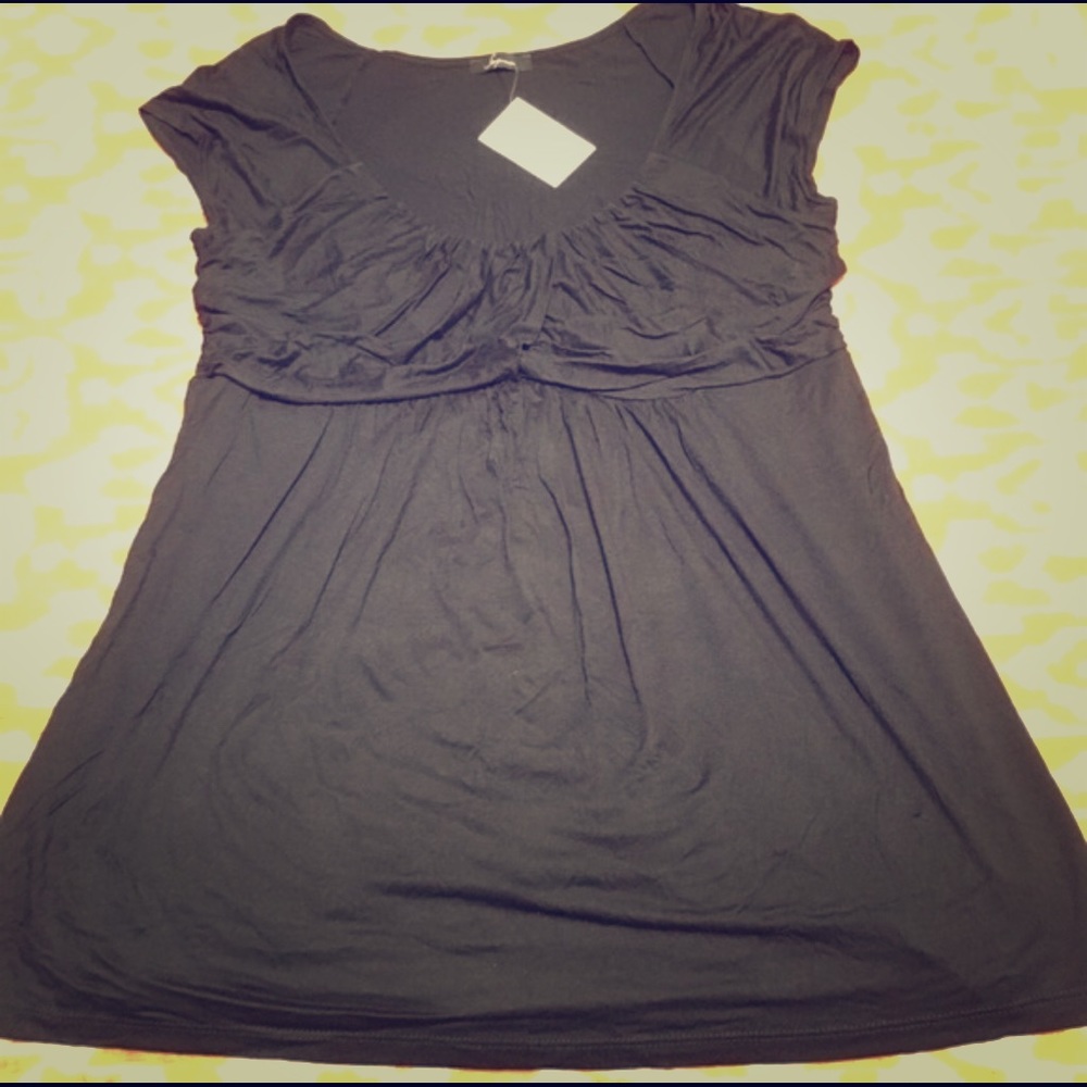 NWT Soprano Plus Size Cap Sleeve Empire Top
